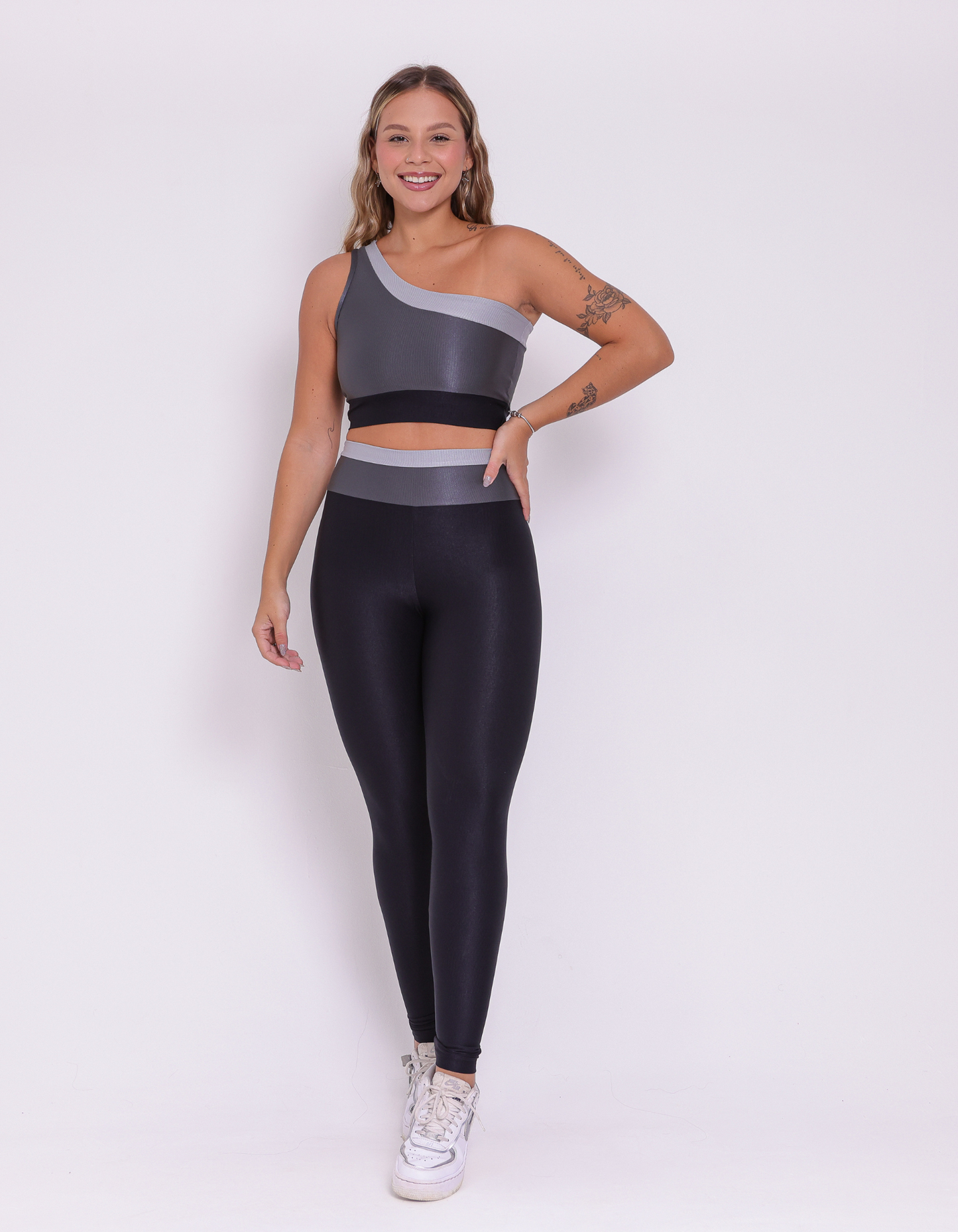 Thai 2-Piece Leggings & Tricolor Top Set - Glow Collection